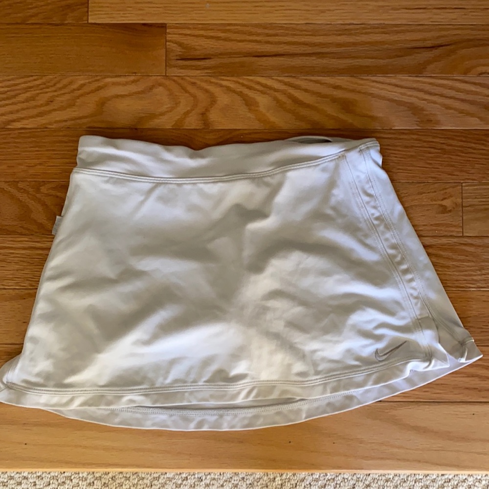 White Nike tennis skirt